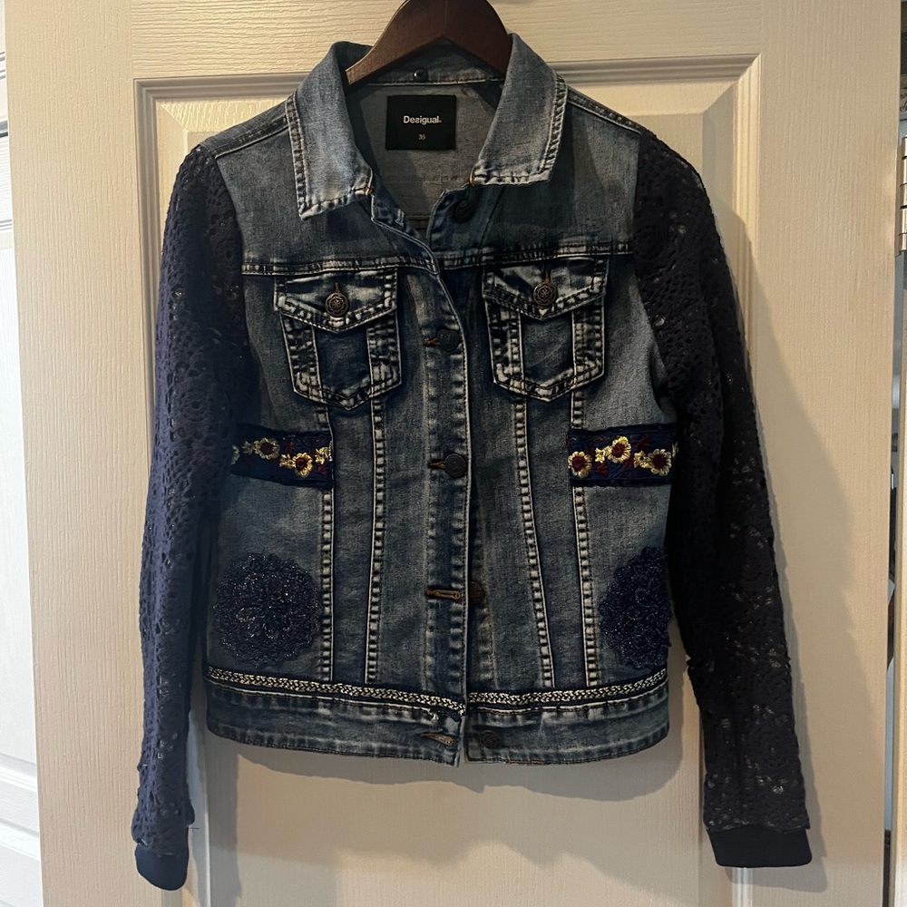 Desigual Jean Jacket!